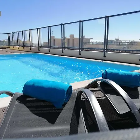 Ria House - Beautiful With Swiming Pool Apartment
