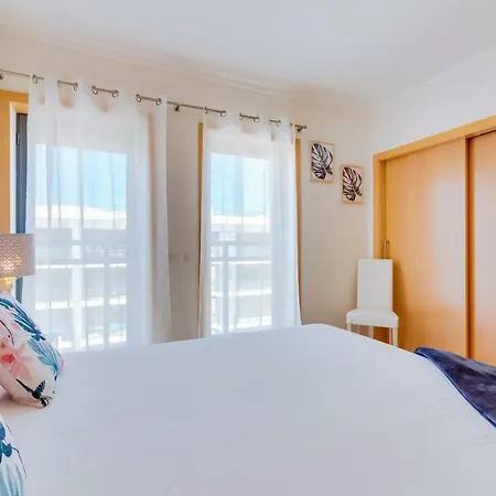 Ria House - Beautiful With Swiming Pool Apartament *