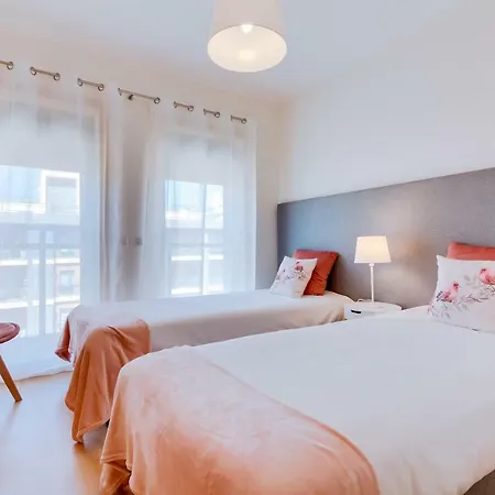 Ria House - Beautiful With Swiming Pool Apartament *