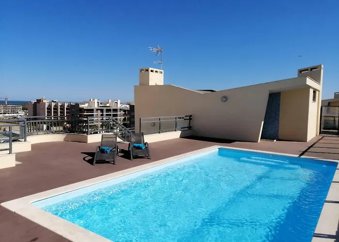 Ria House - Beautiful With Swiming Pool 오양