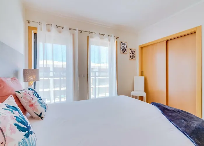 Ria House - Beautiful With Swiming Pool 아파트 *