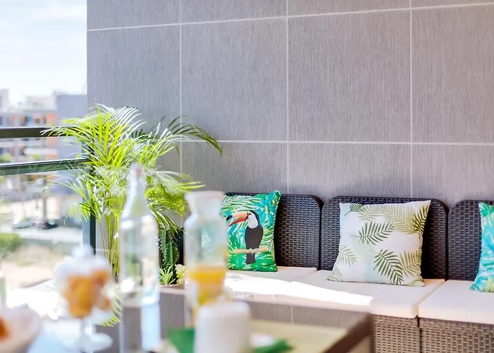 Ria House - Beautiful With Swiming Pool 아파트