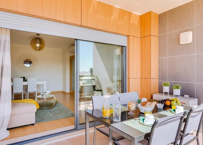 Ria House - Beautiful With Swiming Pool 오양