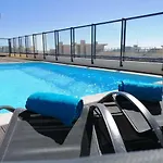 Ria House - Beautiful With Swiming Pool アパート